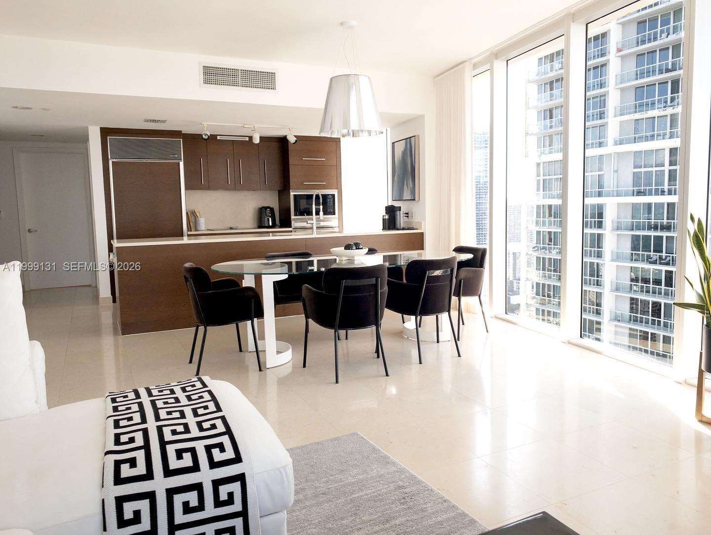 Icon Brickell 1 at 475 Brickell Ave, Miami, FL 33131 - For Rent photo 4