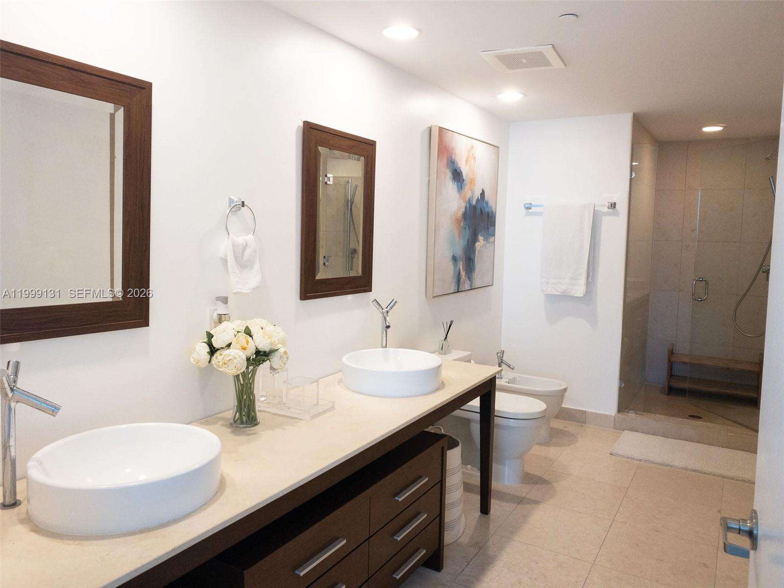 Icon Brickell 1 at 475 Brickell Ave, Miami, FL 33131 - For Rent photo 6