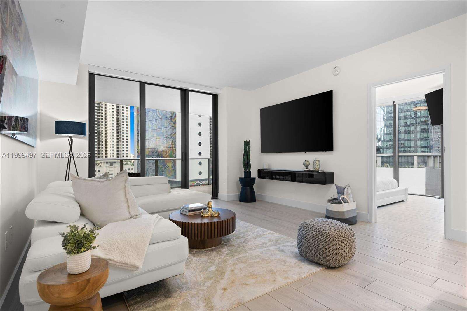 1010 Brickell at 1010 Brickell Ave, Miami, FL 33131 - For Rent photo 16