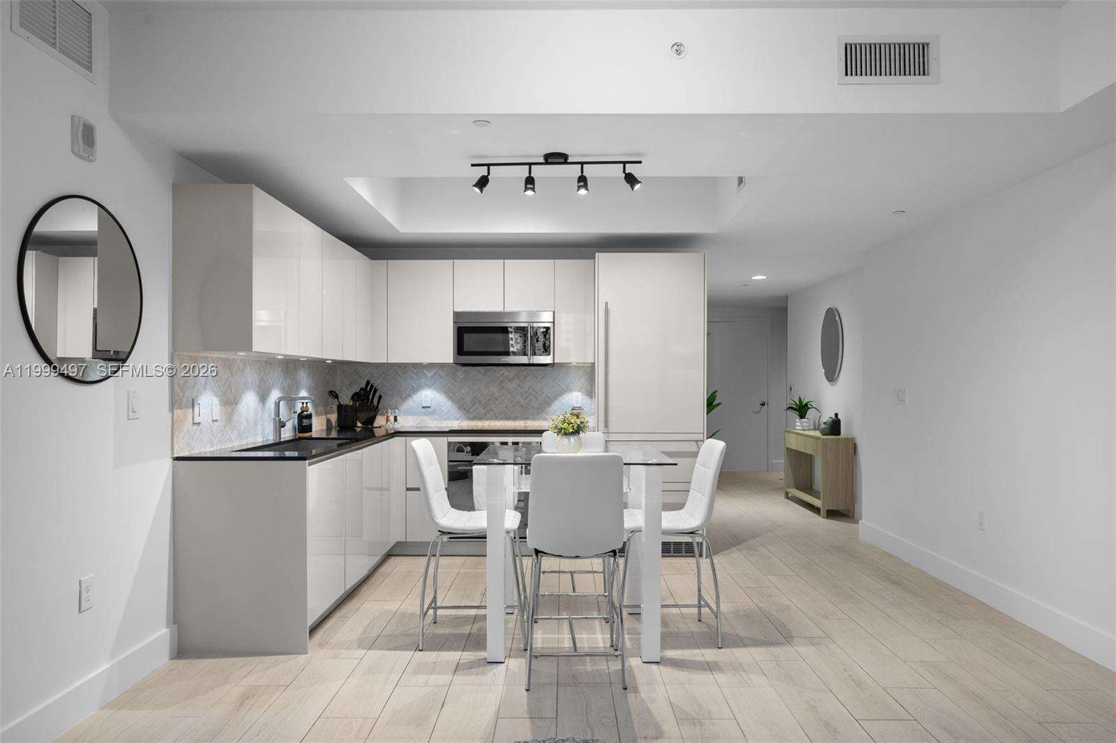 1010 Brickell at 1010 Brickell Ave, Miami, FL 33131 - For Rent photo 17