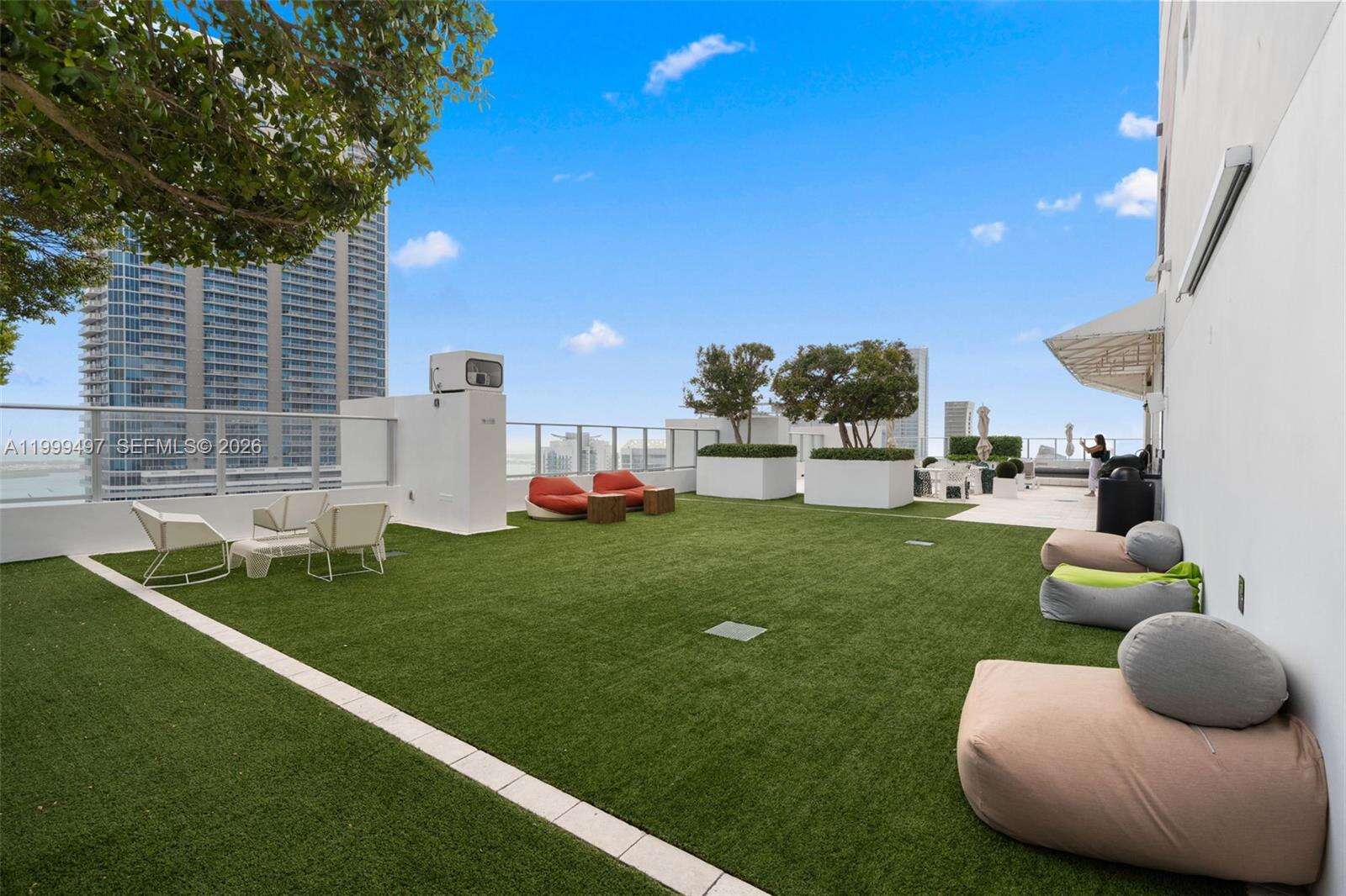 1010 Brickell at 1010 Brickell Ave, Miami, FL 33131 - For Rent photo 31