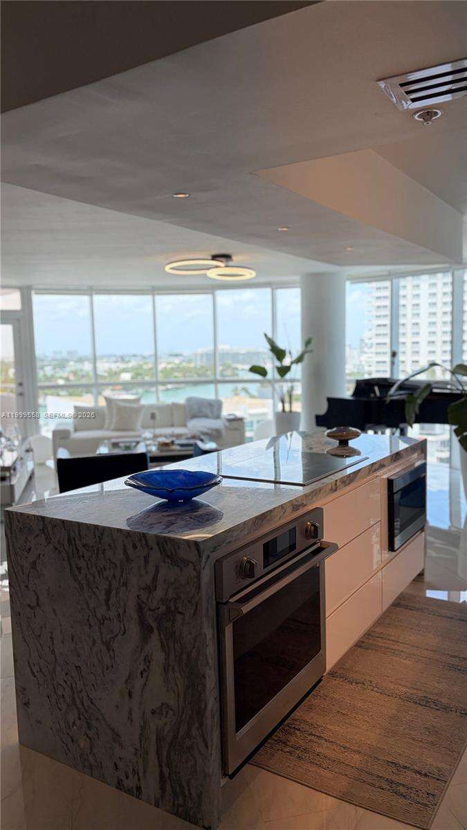 La Gorce Palace at 6301 Collins Ave, Miami Beach, FL 33141 - For Rent photo 18
