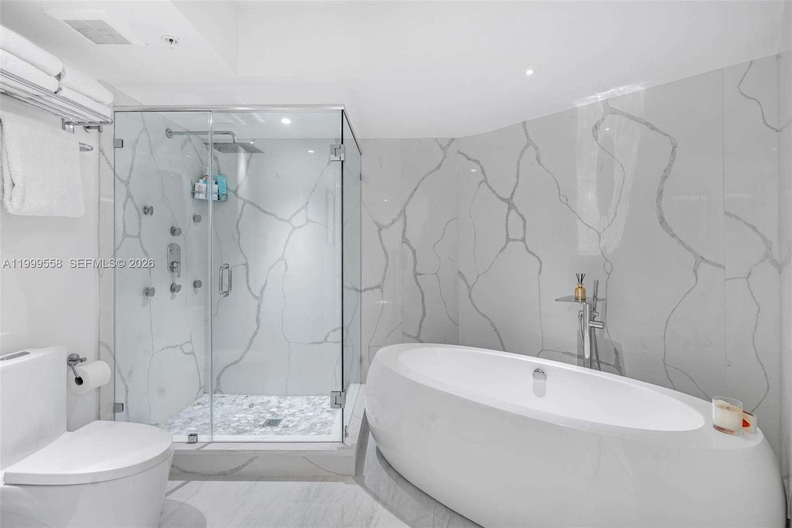 La Gorce Palace at 6301 Collins Ave, Miami Beach, FL 33141 - For Rent photo 23