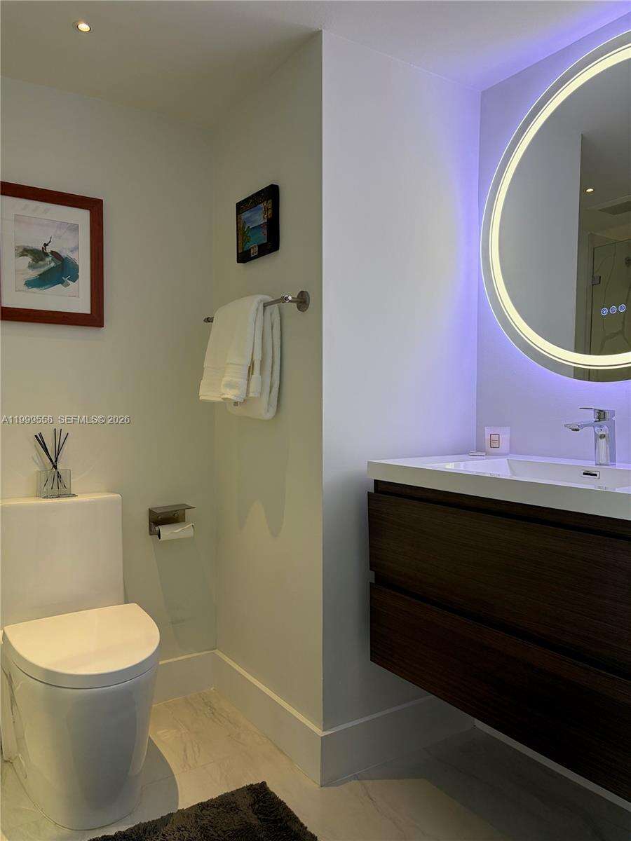 La Gorce Palace at 6301 Collins Ave, Miami Beach, FL 33141 - For Rent photo 29