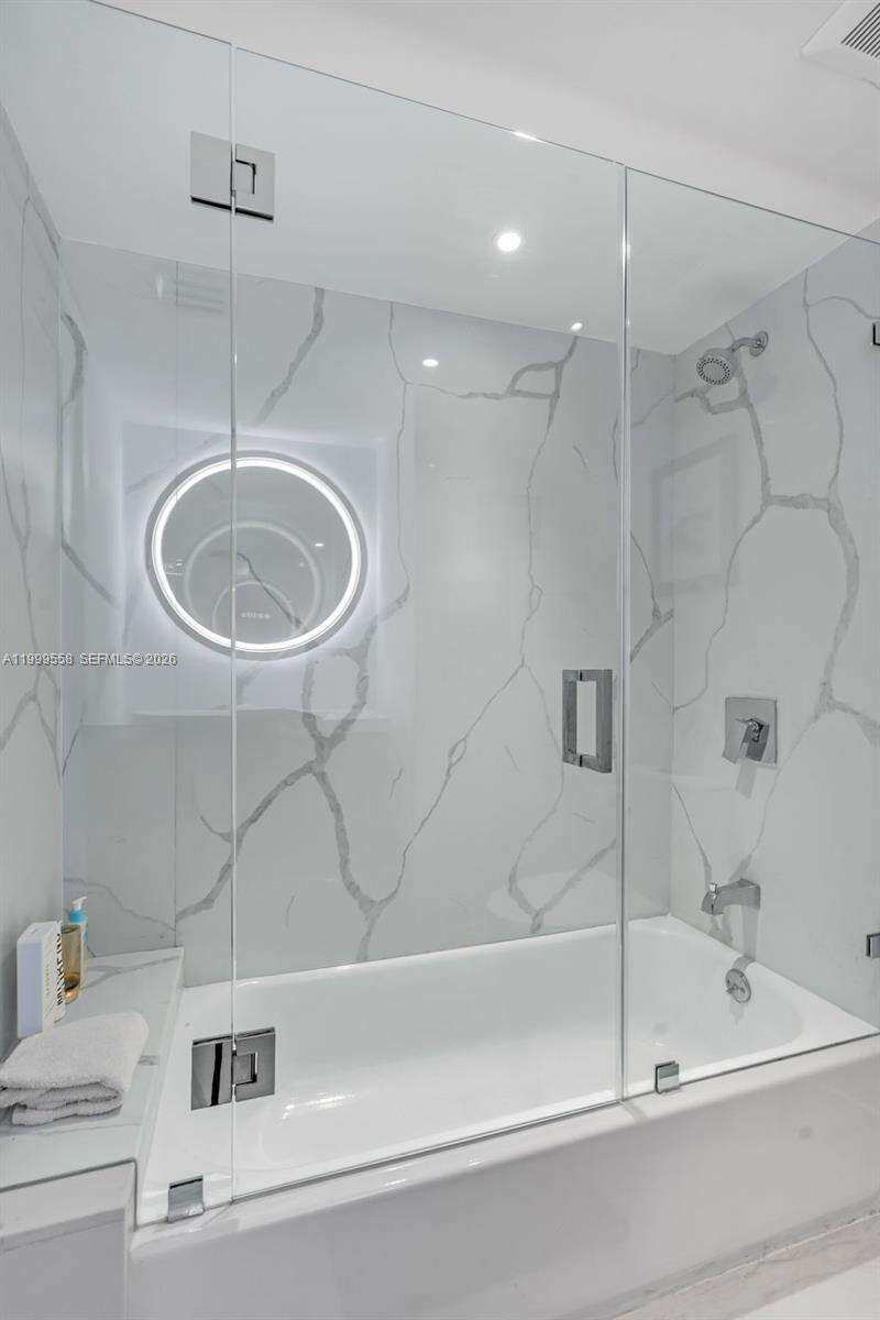 La Gorce Palace at 6301 Collins Ave, Miami Beach, FL 33141 - For Rent photo 30
