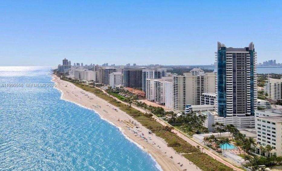 La Gorce Palace at 6301 Collins Ave, Miami Beach, FL 33141 - For Rent photo 44