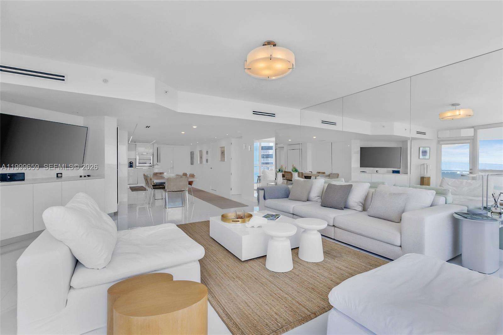 La Gorce Palace at 6301 Collins Ave, Miami Beach, FL 33141 - For Rent photo 13