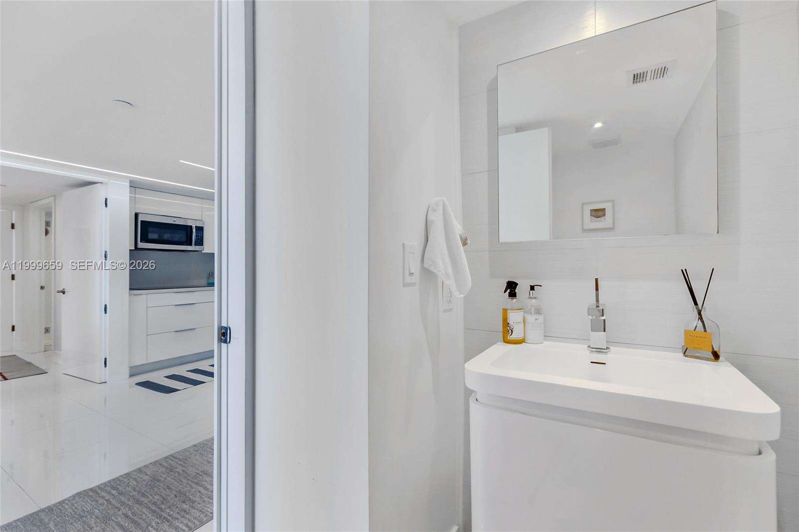 La Gorce Palace at 6301 Collins Ave, Miami Beach, FL 33141 - For Rent photo 17
