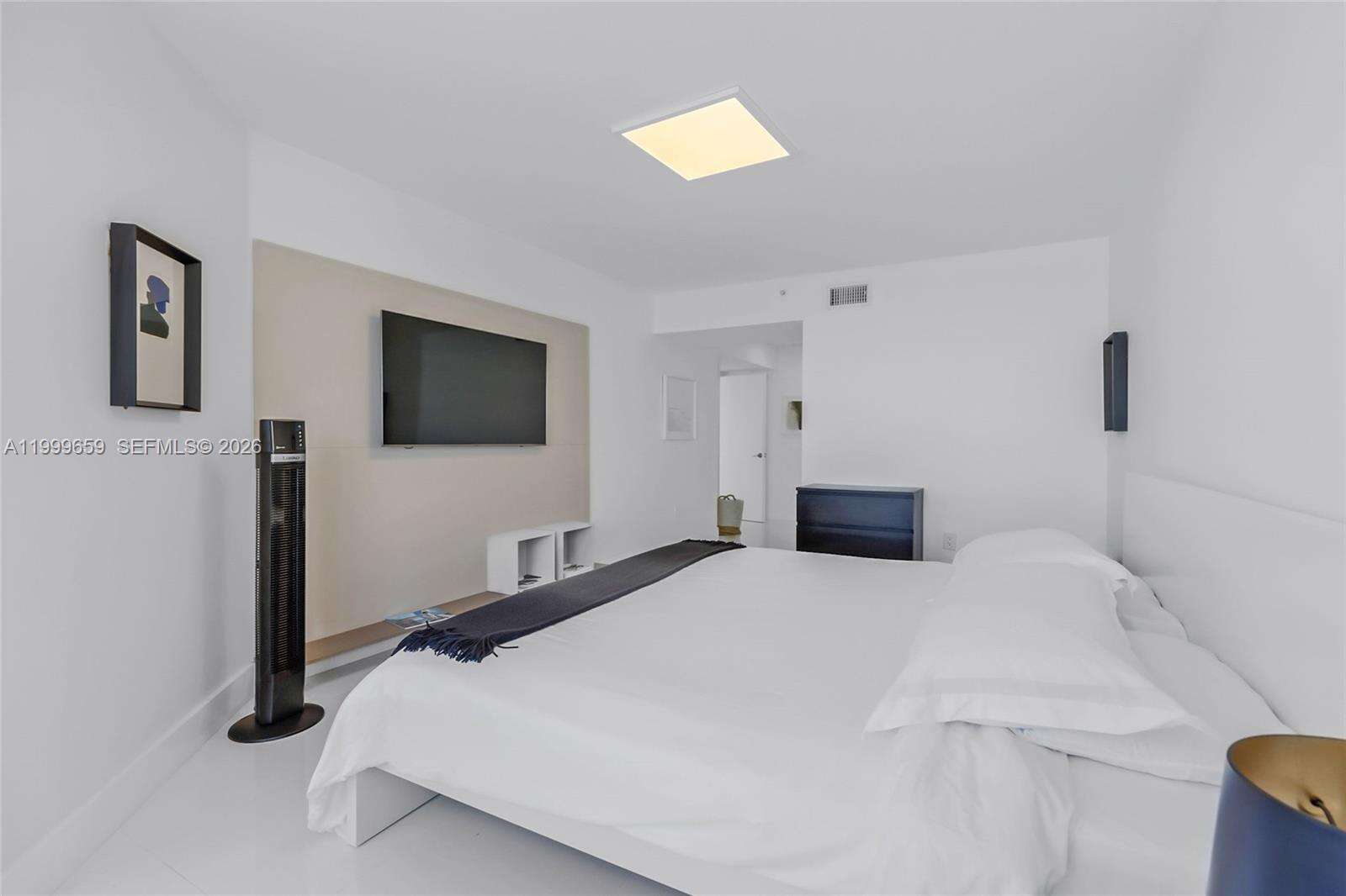 La Gorce Palace at 6301 Collins Ave, Miami Beach, FL 33141 - For Rent photo 22