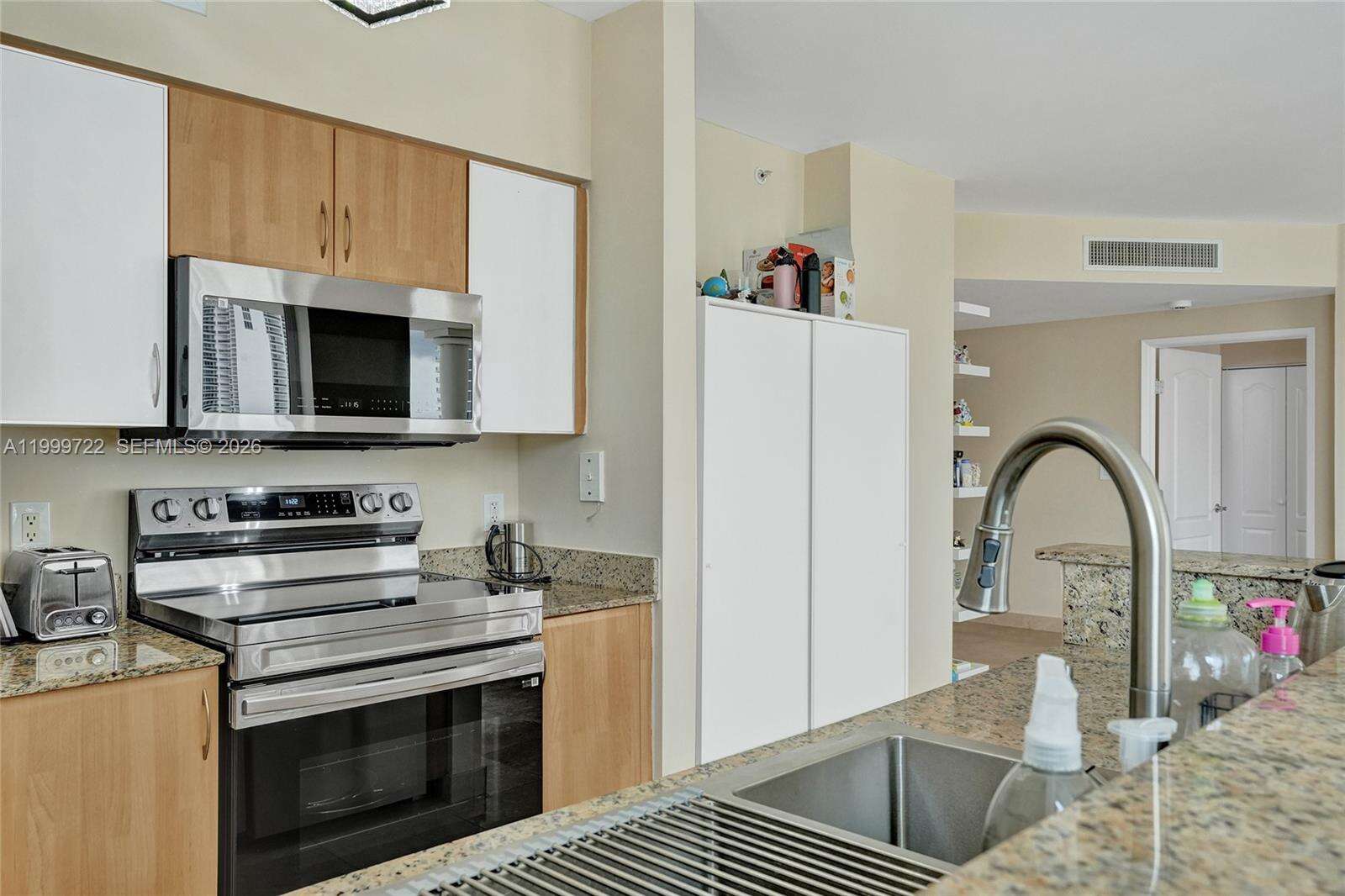 King David at 17555 Atlantic Blvd, Sunny Isles Beach, FL 33160 - For Rent photo 11