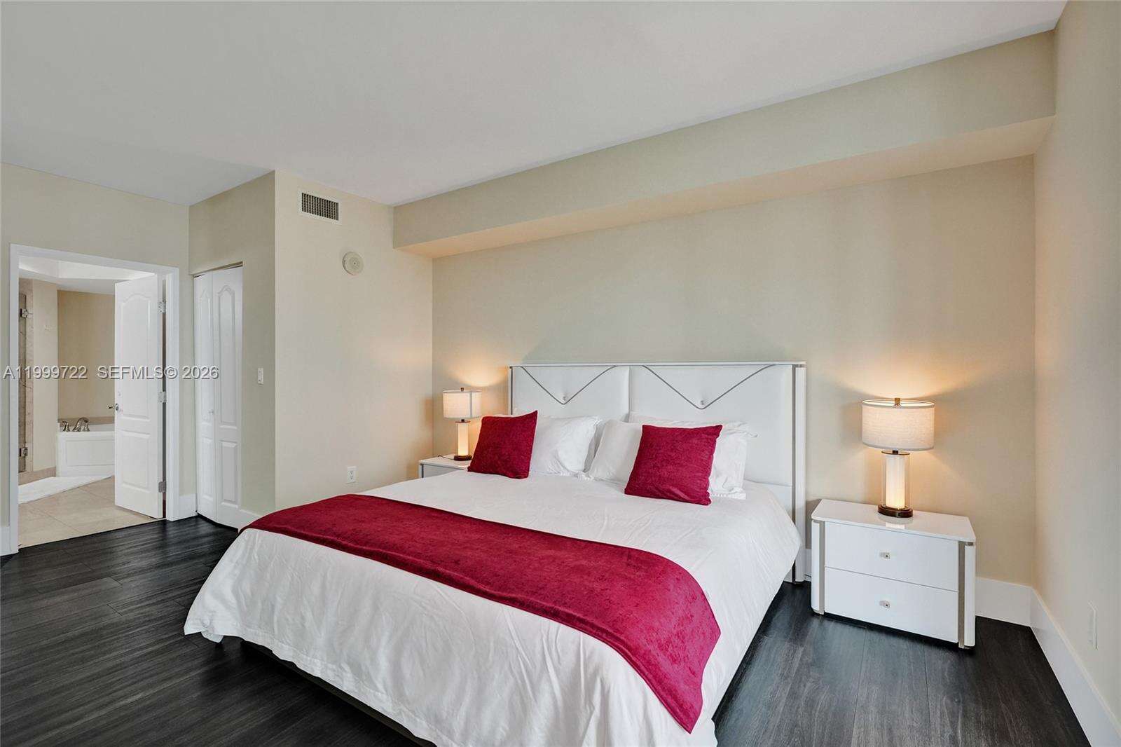 King David at 17555 Atlantic Blvd, Sunny Isles Beach, FL 33160 - For Rent photo 18