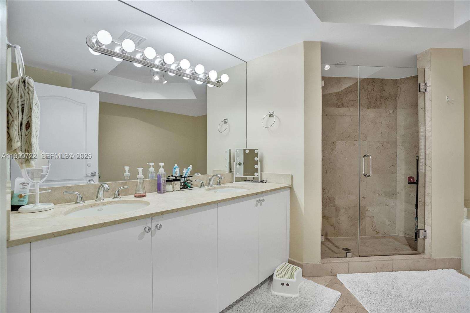 King David at 17555 Atlantic Blvd, Sunny Isles Beach, FL 33160 - For Rent photo 20