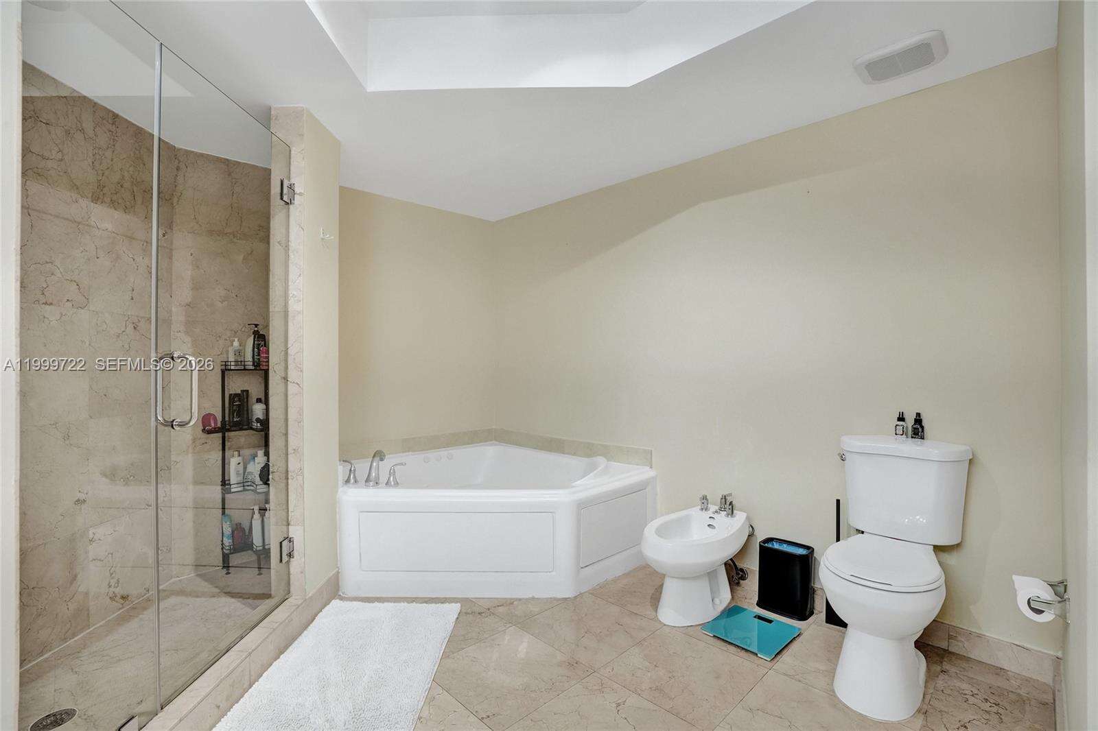 King David at 17555 Atlantic Blvd, Sunny Isles Beach, FL 33160 - For Rent photo 21