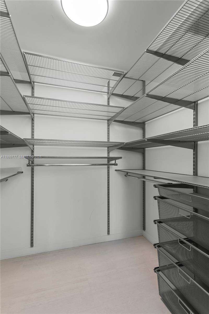 Brickell Flatiron at 1000 Brickell Plz, Miami, FL 33131 - For Rent photo 15