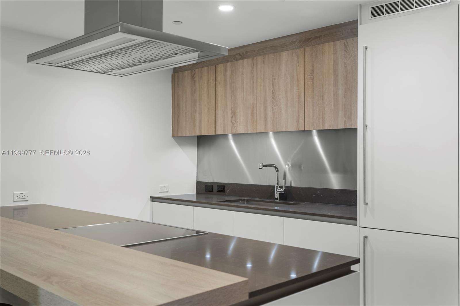 Brickell Flatiron at 1000 Brickell Plz, Miami, FL 33131 - For Rent photo 19