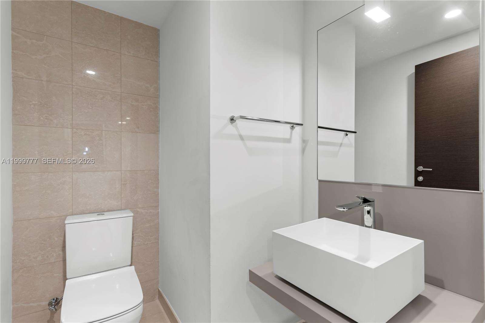 Brickell Flatiron at 1000 Brickell Plz, Miami, FL 33131 - For Rent photo 24