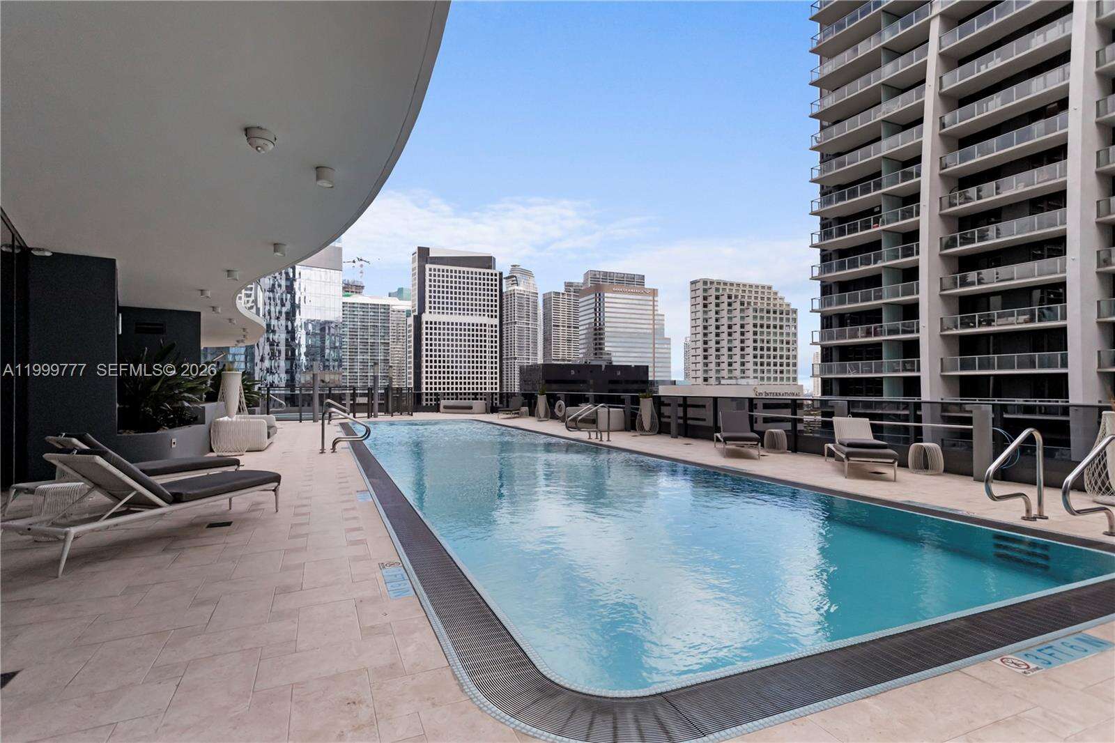 Brickell Flatiron at 1000 Brickell Plz, Miami, FL 33131 - For Rent photo 41