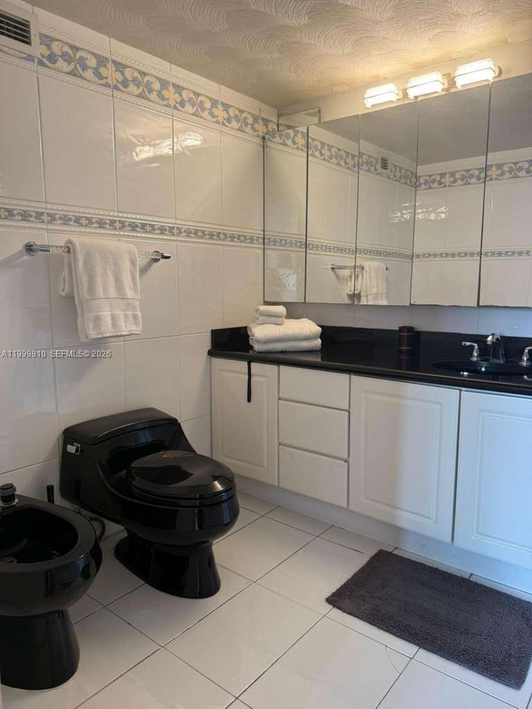 Maison Grande at Miami Beach, FL 33140 - For Rent photo 15