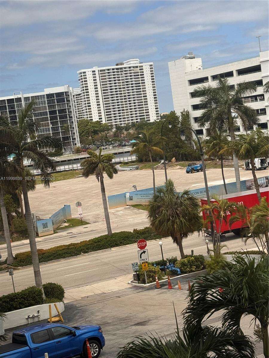 Sea Air Towers at 3725 Ocean Dr, Hollywood, FL 33019 - For Rent photo 8