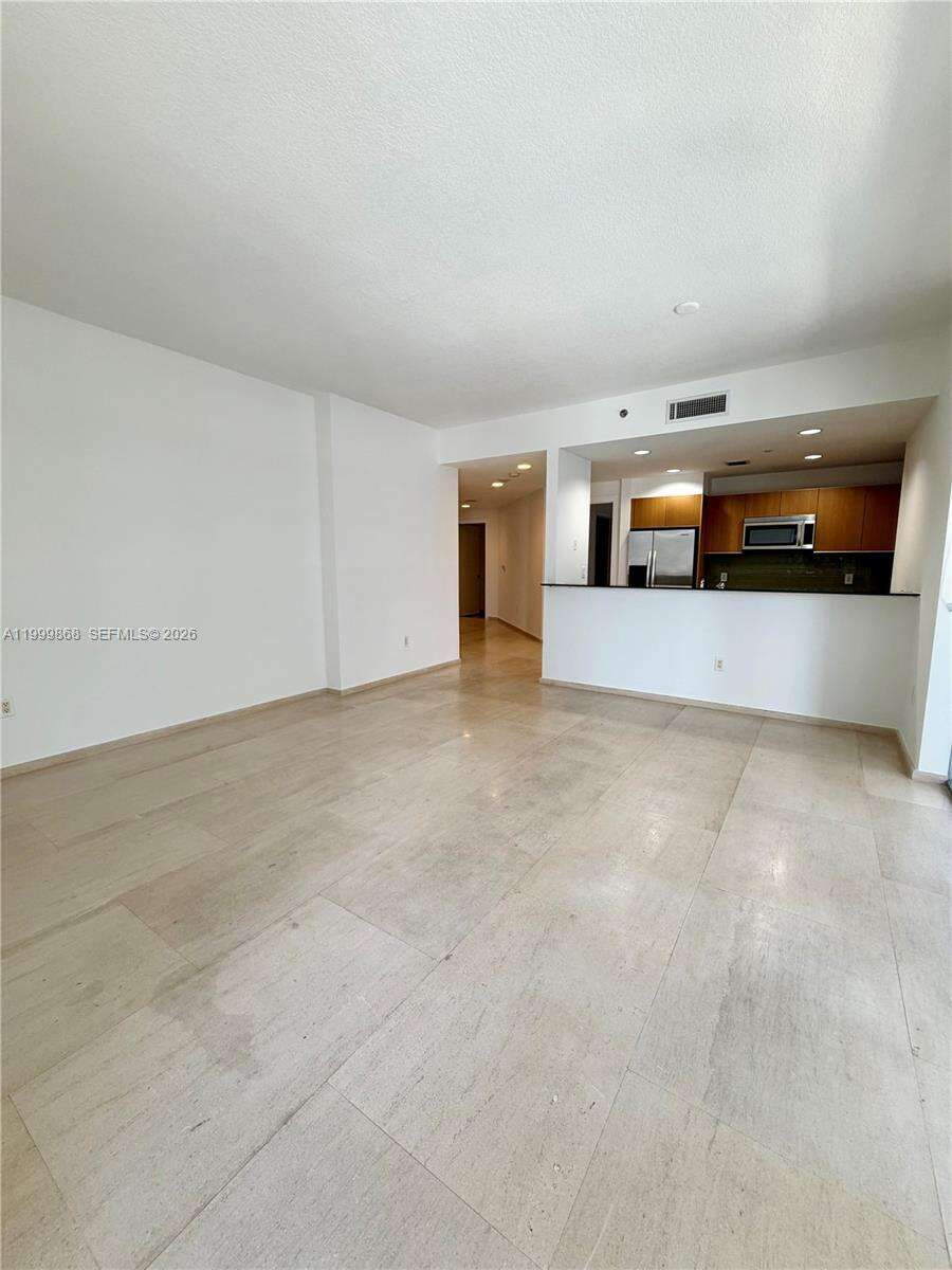 1060 Brickell at 1050 Brickell Ave, Miami, FL 33131 - For Rent photo 18