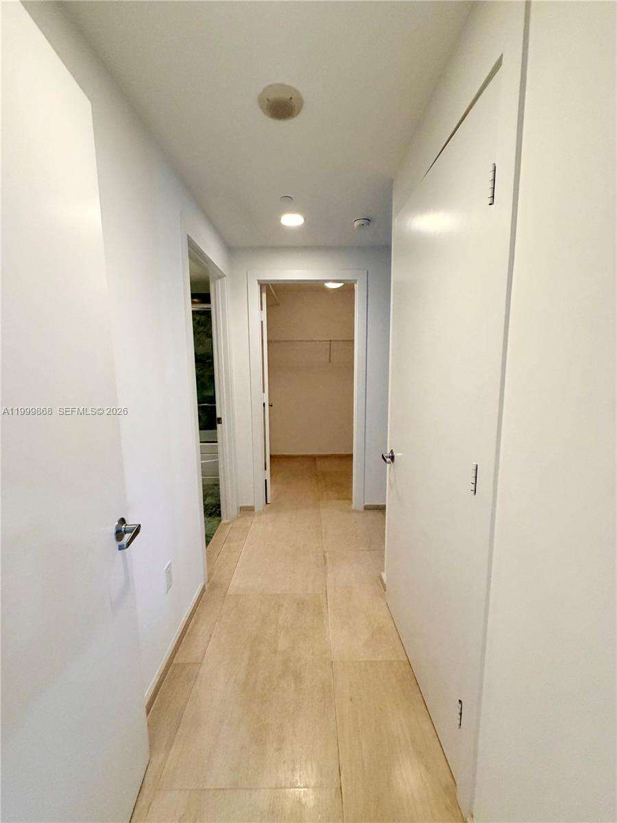 1060 Brickell at 1050 Brickell Ave, Miami, FL 33131 - For Rent photo 20