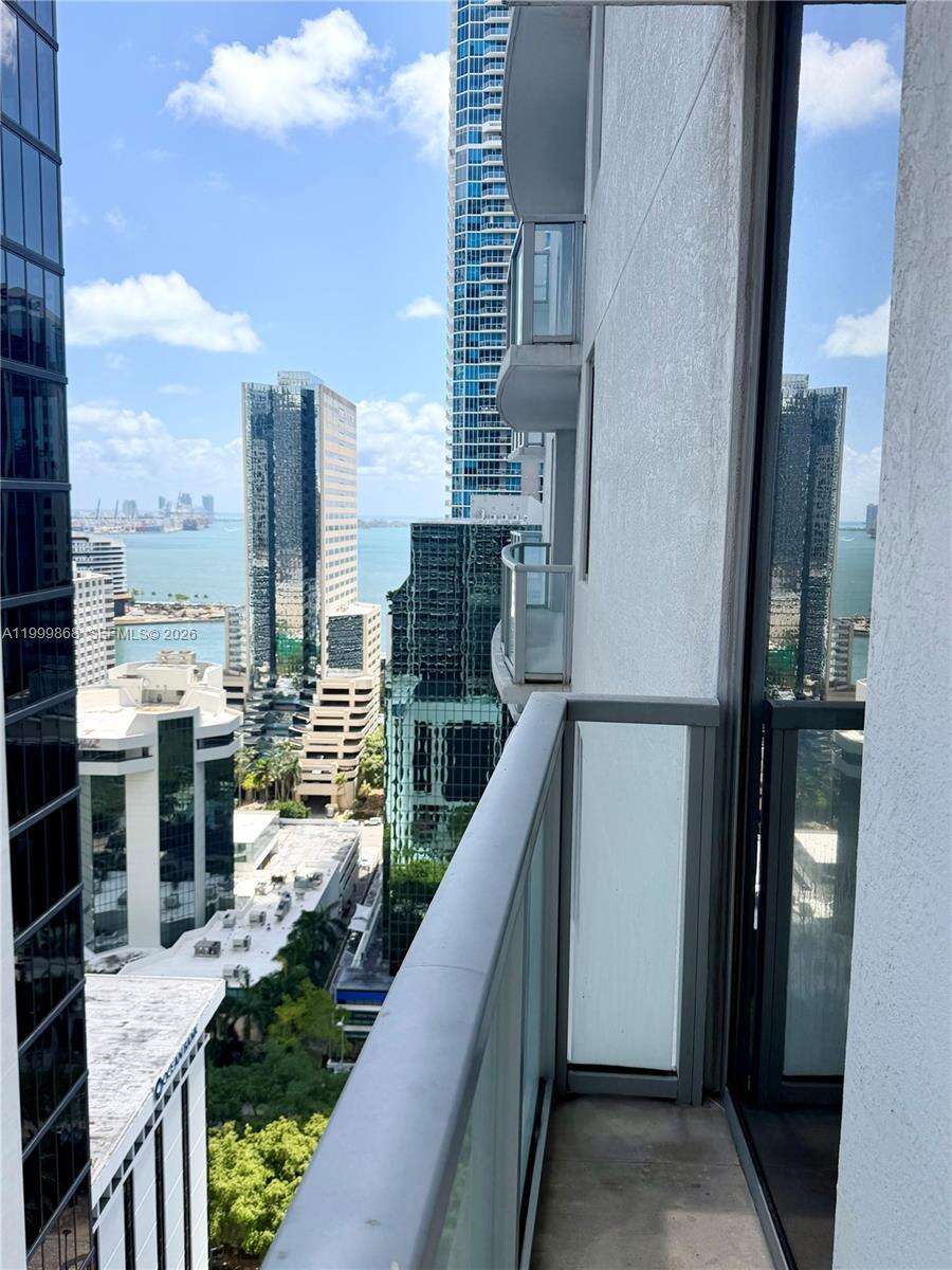 1060 Brickell at 1050 Brickell Ave, Miami, FL 33131 - For Rent photo 29