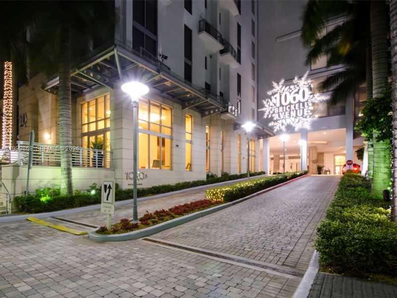1060 Brickell at 1050 Brickell Ave, Miami, FL 33131 - For Rent photo 48