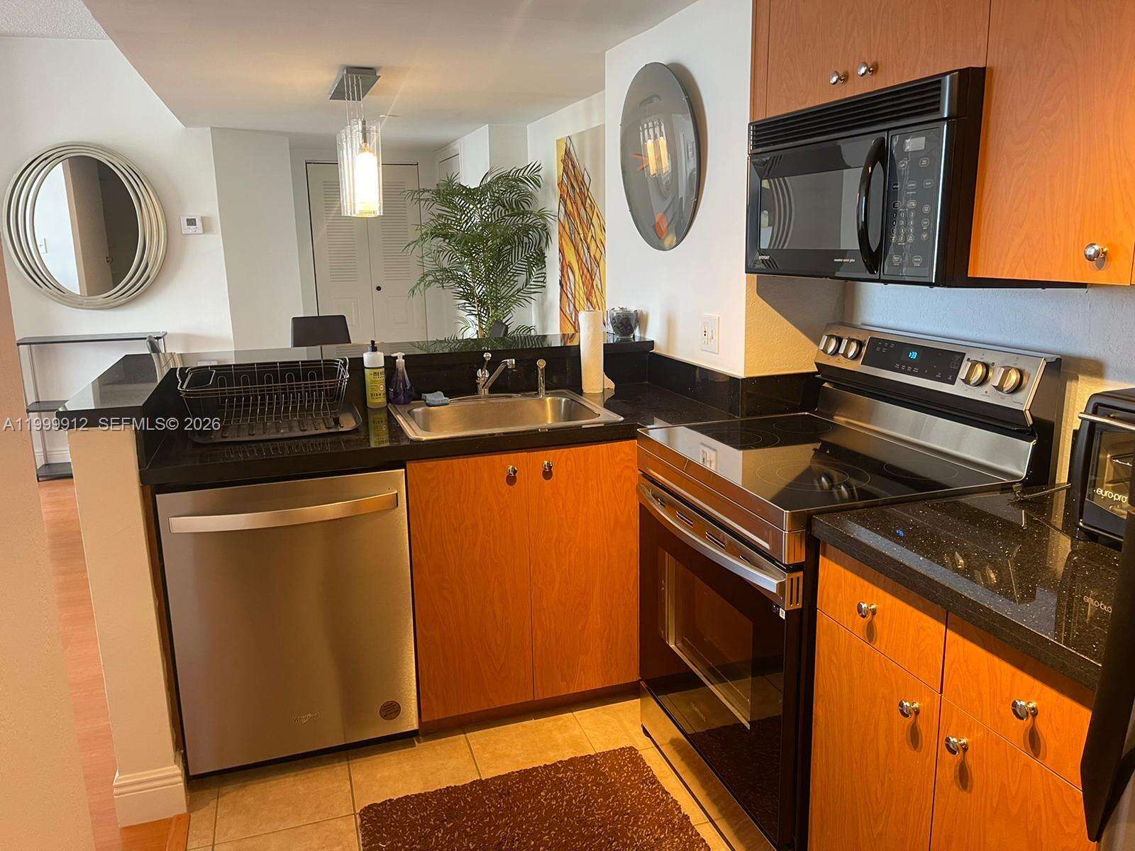 Isola at 770 Claughton Island Dr, Miami, FL 33131 - For Rent photo 7