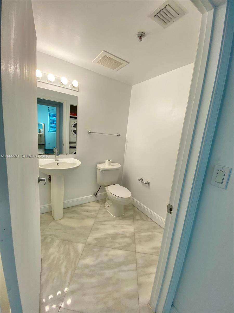 Blue at 601 36 St, Miami, FL 33137 - For Rent photo 12