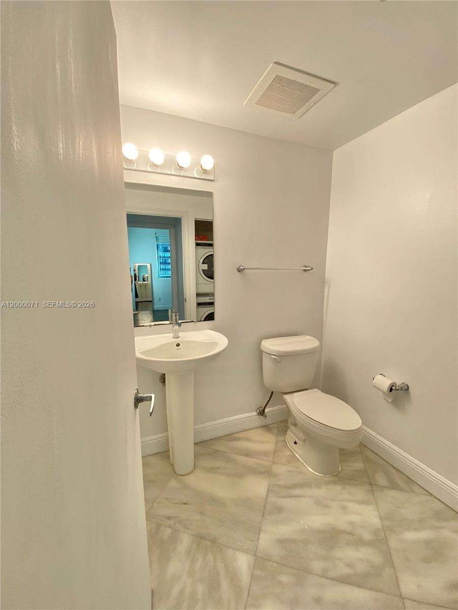 Blue at 601 36 St, Miami, FL 33137 - For Rent photo 14