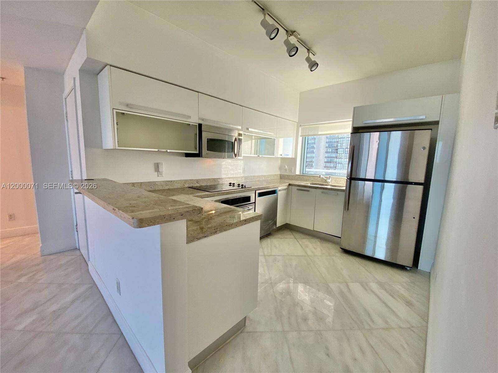 Blue at 601 36 St, Miami, FL 33137 - For Rent photo 5