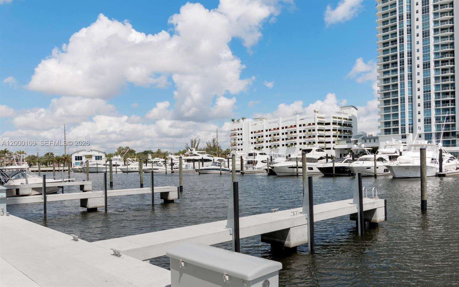 Marina Palms at 17111 Biscayne Blvd, North Miami Beach, FL 33160 - For Rent photo 28