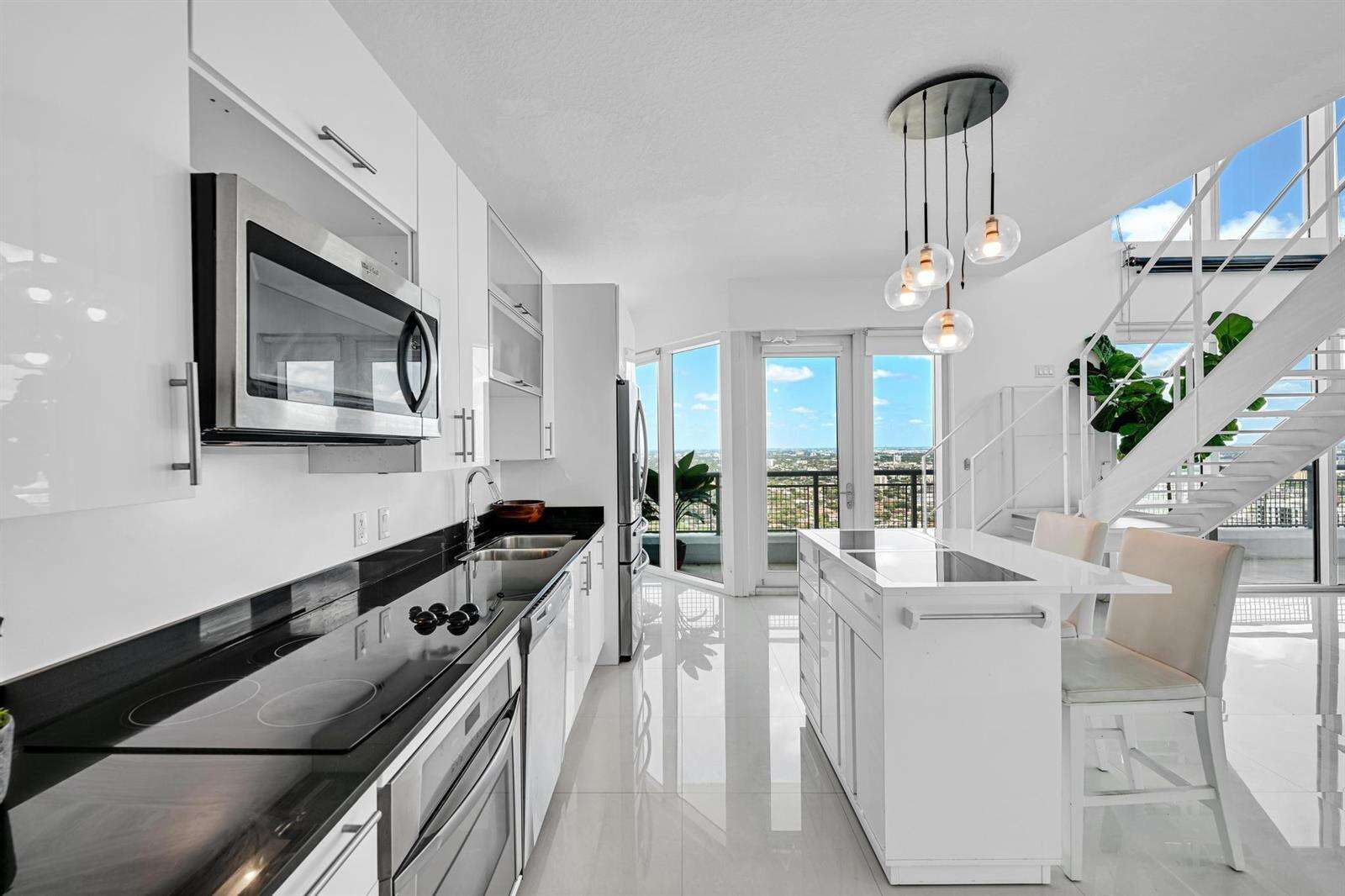 Infinity At Brickell at 60 13, Miami, FL 33130 - For Rent photo 4