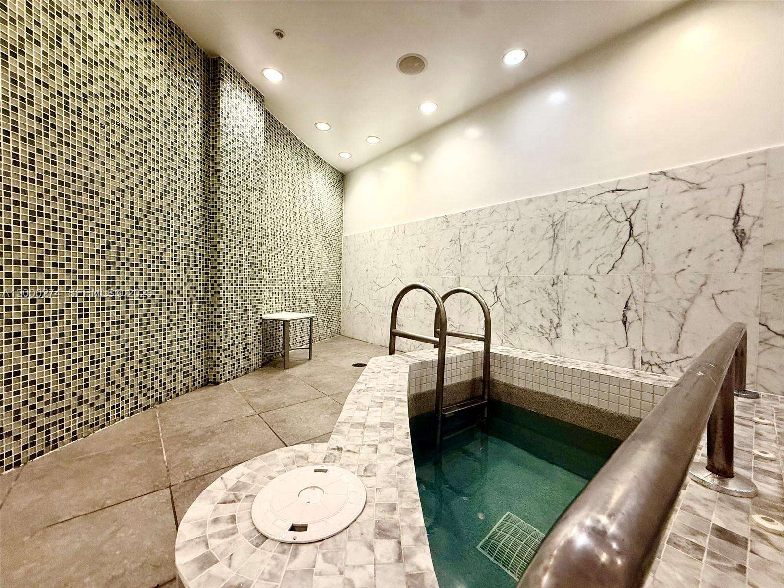 Vizcayne North at 244 Biscayne Blvd, Miami, FL 33132 - For Rent photo 26
