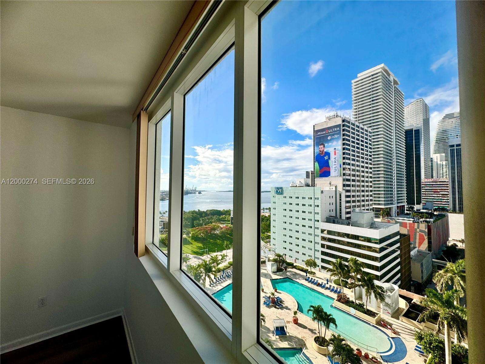 Vizcayne North at 244 Biscayne Blvd, Miami, FL 33132 - For Rent photo 30