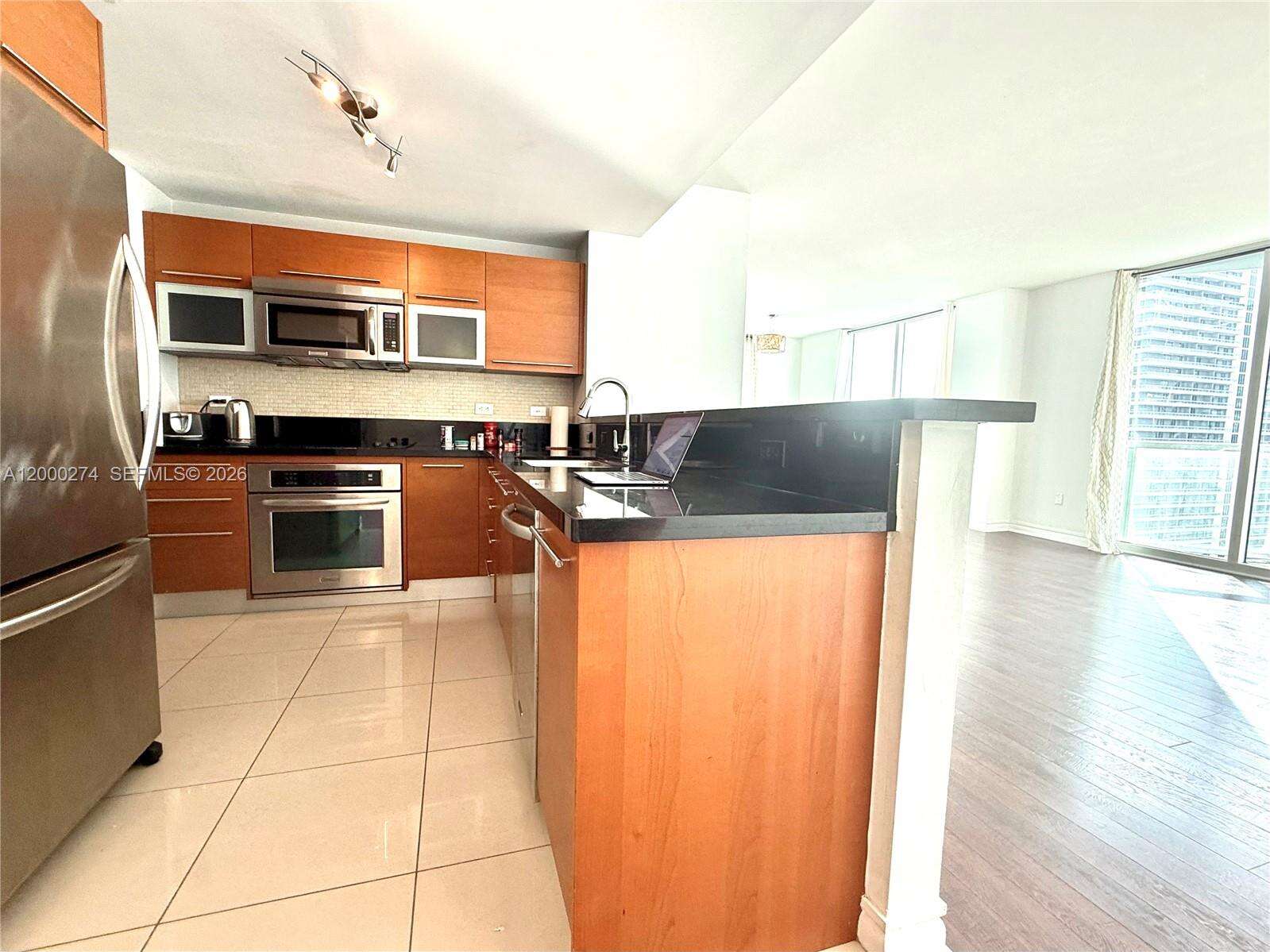 Vizcayne North at 244 Biscayne Blvd, Miami, FL 33132 - For Rent photo 5