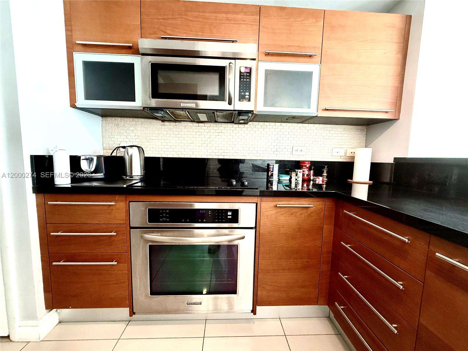 Vizcayne North at 244 Biscayne Blvd, Miami, FL 33132 - For Rent photo 7