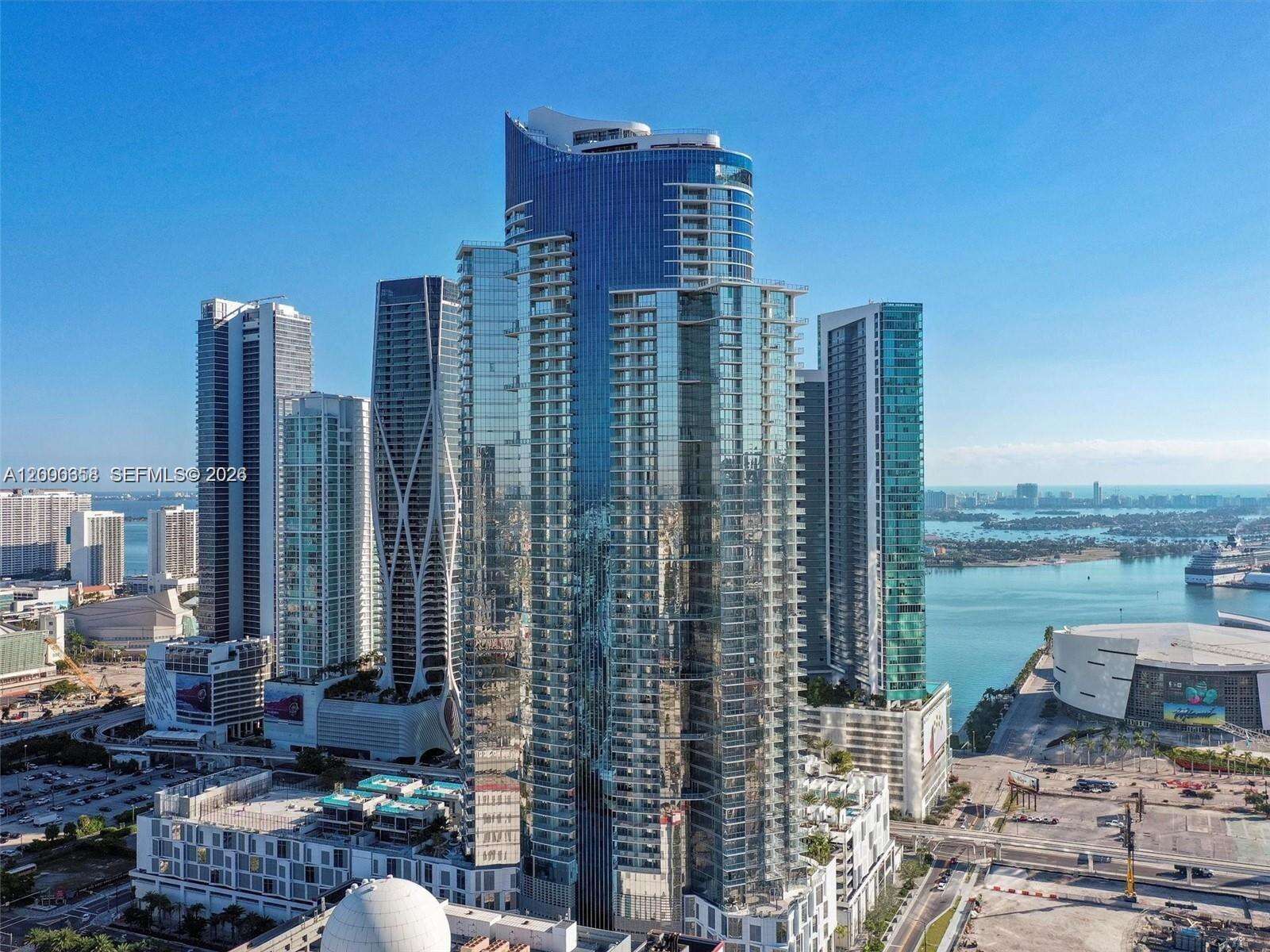 Paramount Miami Worldcenter at 851 1 Ave, Miami, FL 33132 - For Rent photo 32