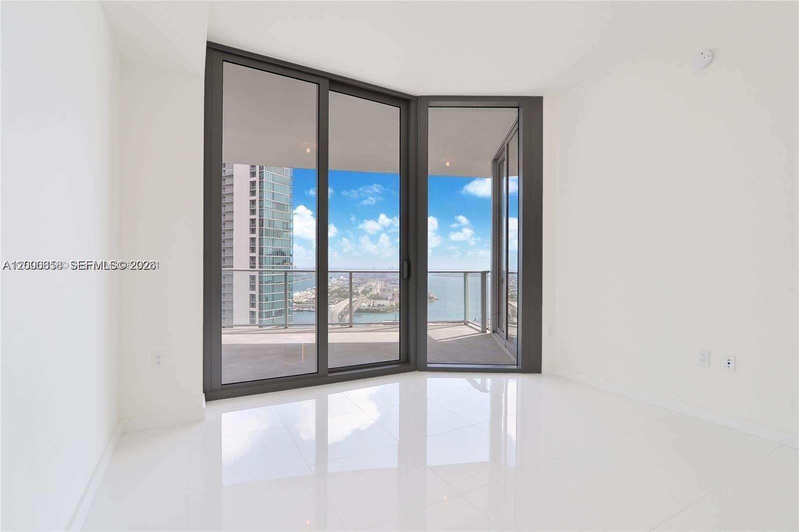 Paramount Miami Worldcenter at 851 1 Ave, Miami, FL 33132 - For Rent photo 6