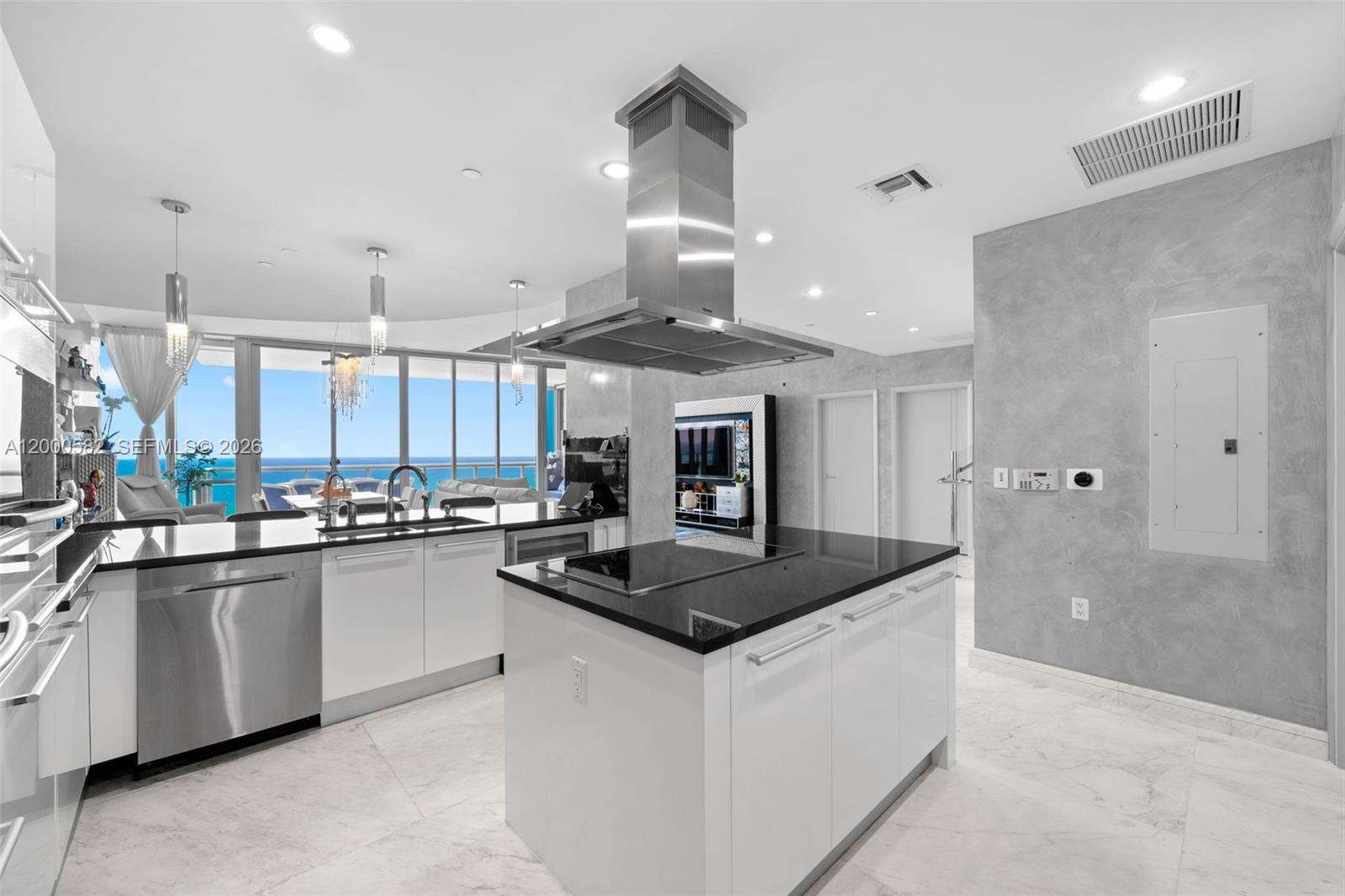 Jade Ocean at 17121 Collins Ave, Sunny Isles Beach, FL 33160 - For Rent photo 12
