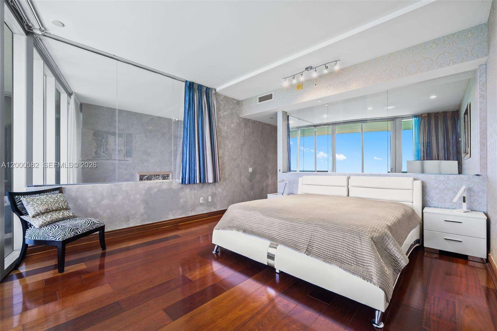 Jade Ocean at 17121 Collins Ave, Sunny Isles Beach, FL 33160 - For Rent photo 20