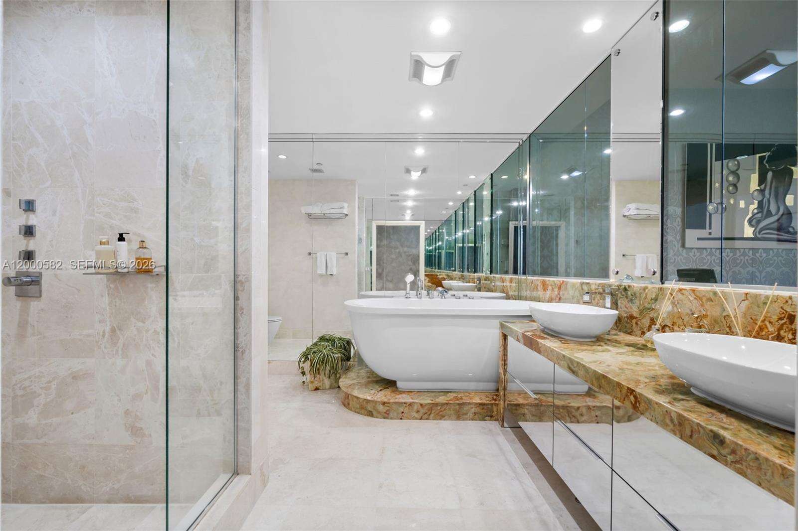 Jade Ocean at 17121 Collins Ave, Sunny Isles Beach, FL 33160 - For Rent photo 24