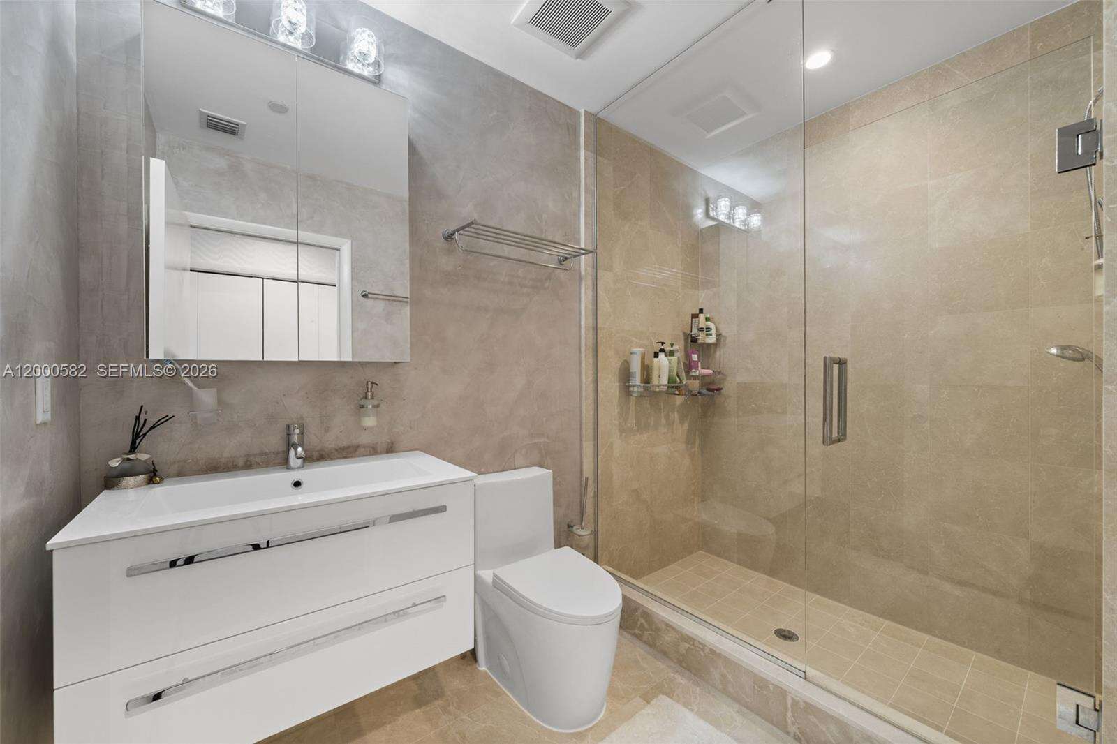 Jade Ocean at 17121 Collins Ave, Sunny Isles Beach, FL 33160 - For Rent photo 35