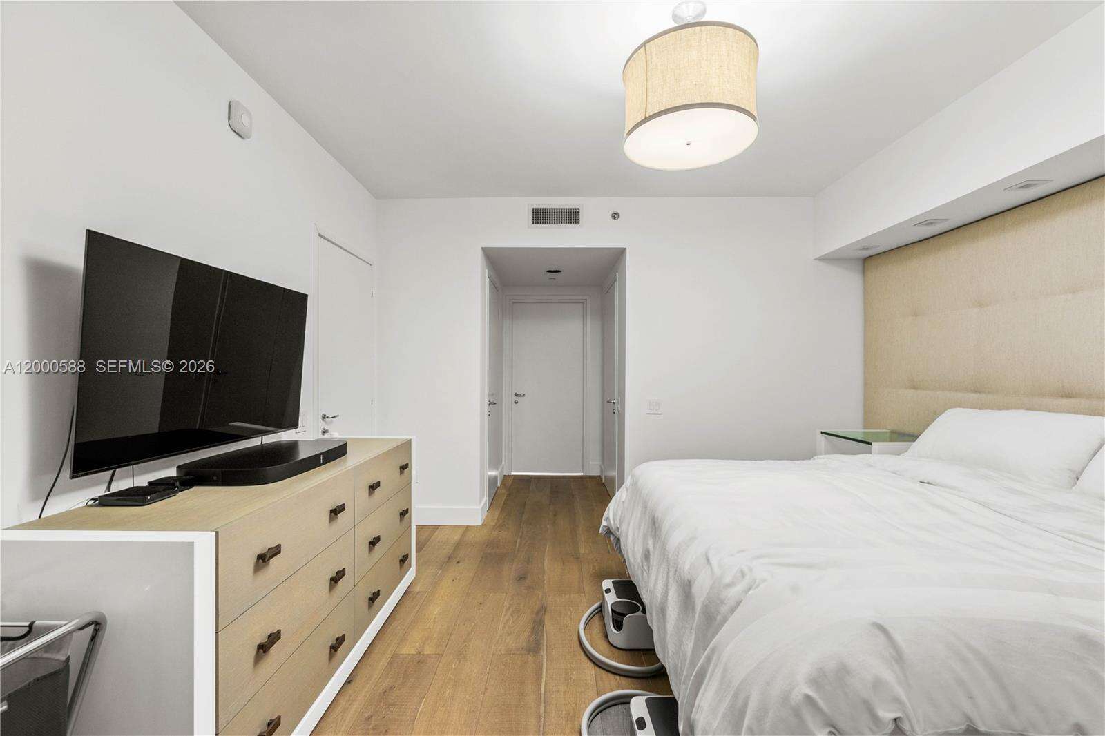 Icon at 450 Alton Rd, Miami Beach, FL 33139 - For Rent photo 18