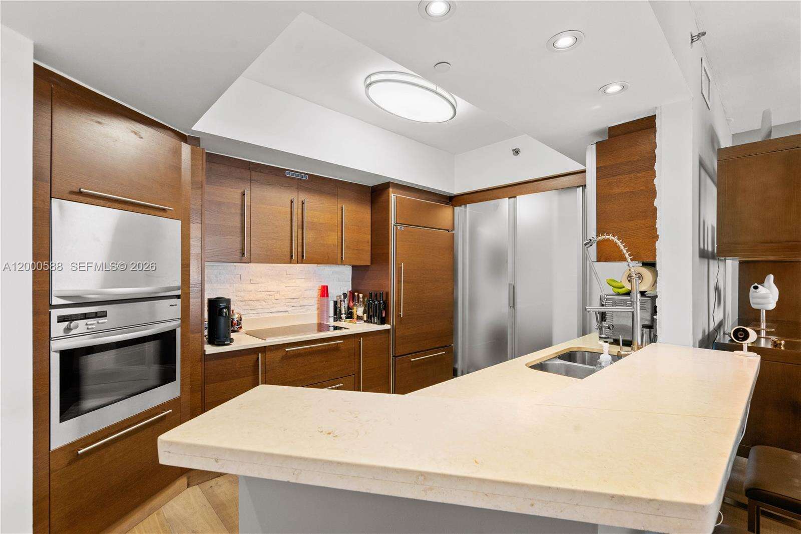 Icon at 450 Alton Rd, Miami Beach, FL 33139 - For Rent photo 6