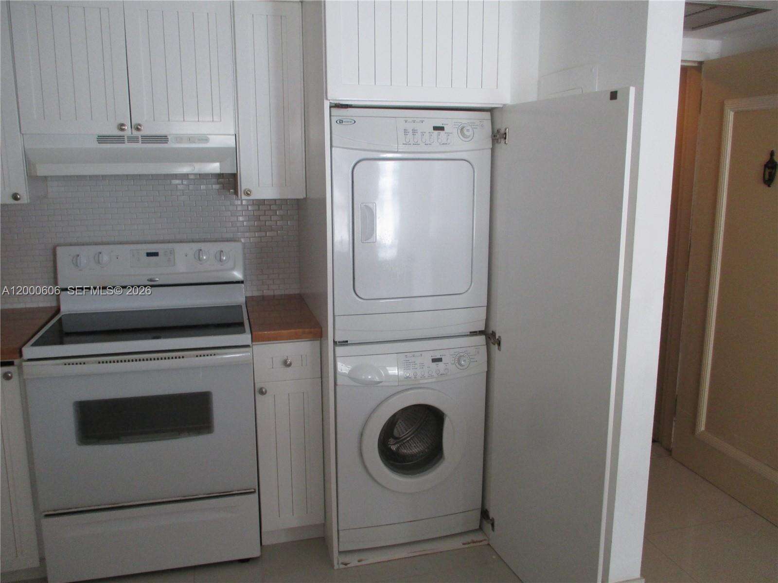 Brickell Place at 1865 Brickell Ave, Miami, FL 33129 - For Rent photo 2