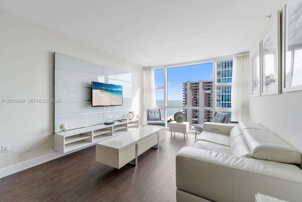 Central Carillon at 6801 Collins Ave, Miami Beach, FL 33141 - For Rent photo 2