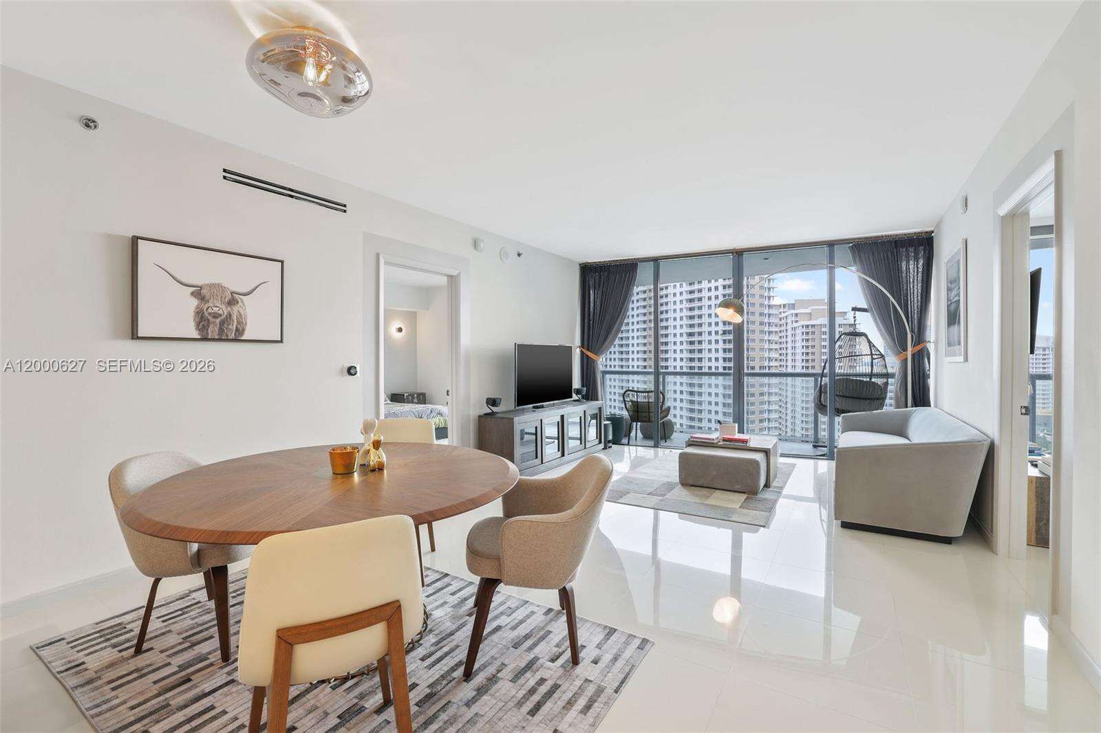 Icon Brickell 1 at 465 Brickell Ave, Miami, FL 33131 - For Rent photo 4