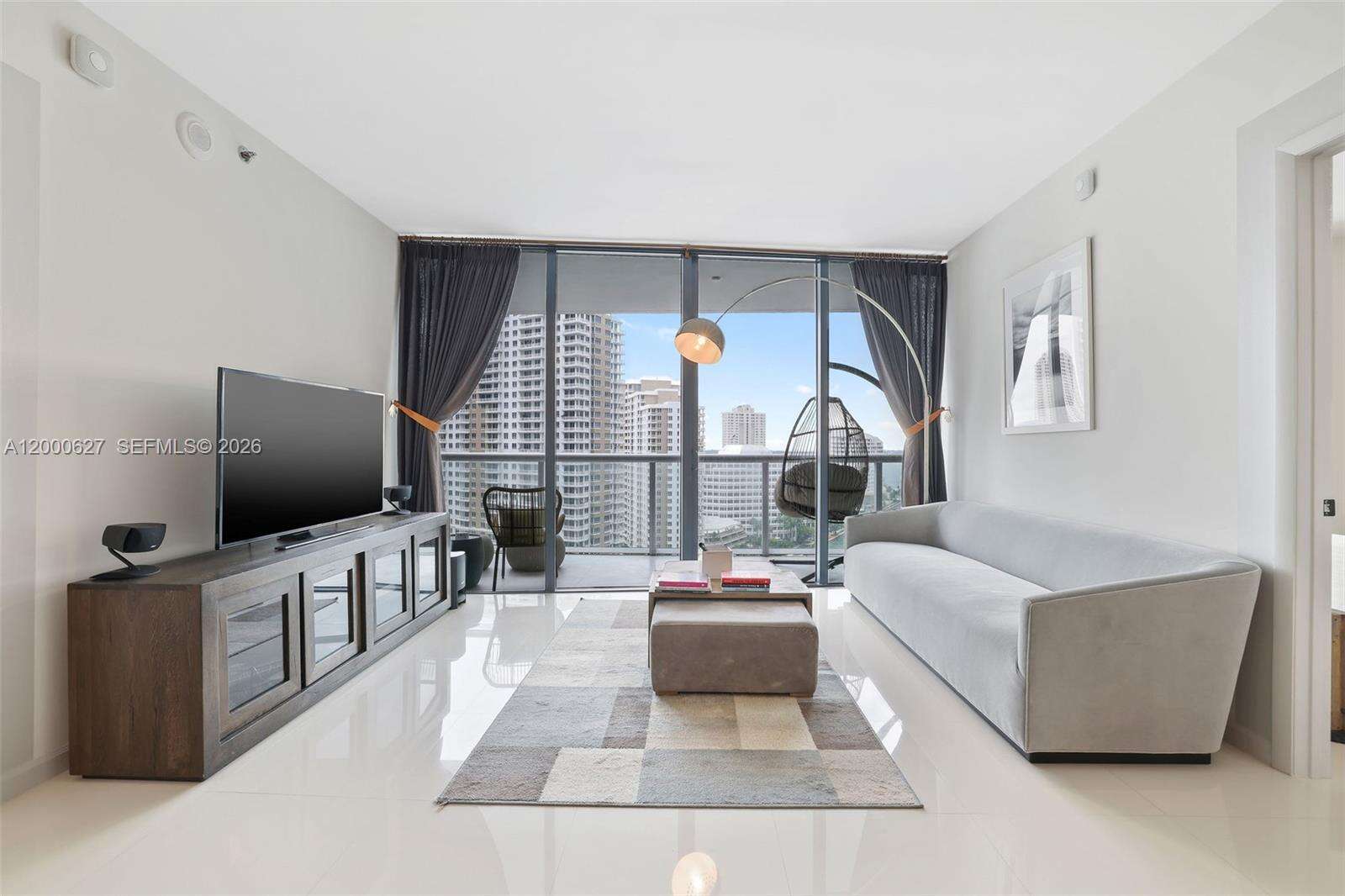Icon Brickell 1 at 465 Brickell Ave, Miami, FL 33131 - For Rent photo 7
