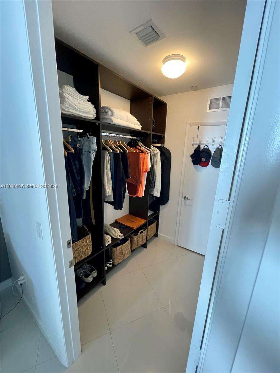 Trump Tower 3 at 15811 Collins Ave, Sunny Isles Beach, FL 33160 - For Rent photo 14